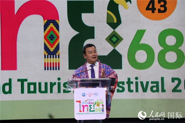 泰國旅游與體育部長索拉翁在開幕式上致辭。朱瀟逸攝
