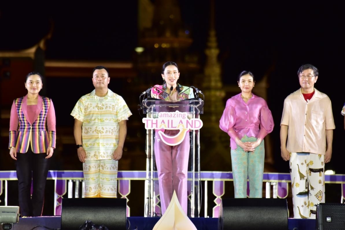 泰國(guó)總理佩通坦·欽那瓦宣布泰國(guó)潑水節(jié)慶?；顒?dòng)正式啟動(dòng)。泰國(guó)國(guó)家旅游局供圖