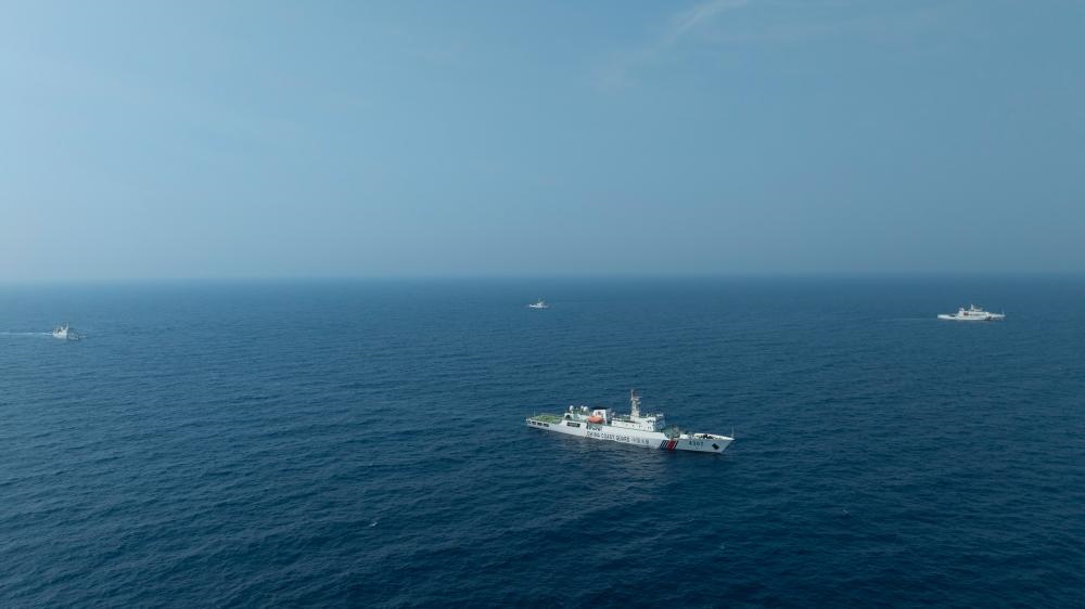 4月22日，中越海警艦艇編隊在北部灣海域開展聯(lián)合巡邏。（中國海警供圖）