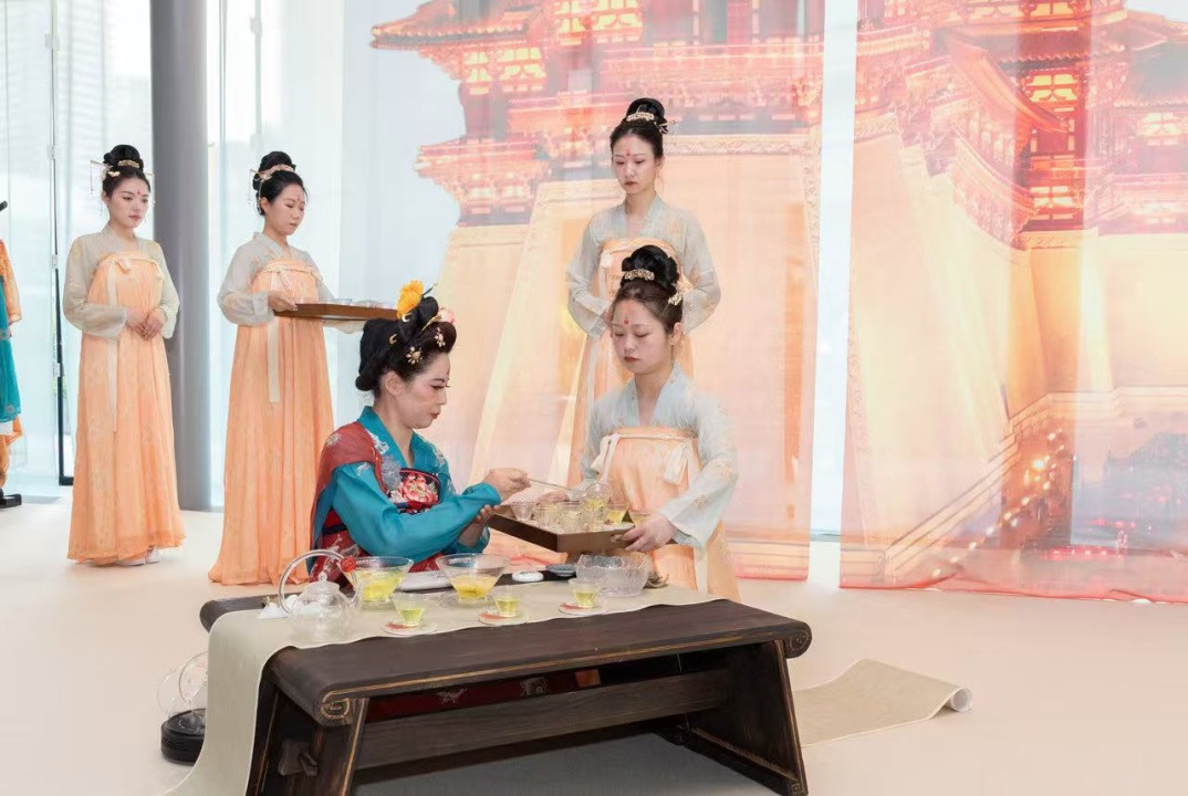 牡丹迎賓茶。中國駐大阪旅游辦事處供圖