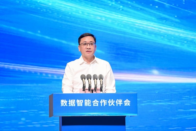 圖為河南省人民政府國有資產(chǎn)監(jiān)督管理委員會黨委委員、副主任李海峰。