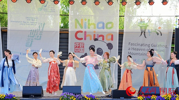 舞蹈《寄明月》。人民網(wǎng)記者 殷淼